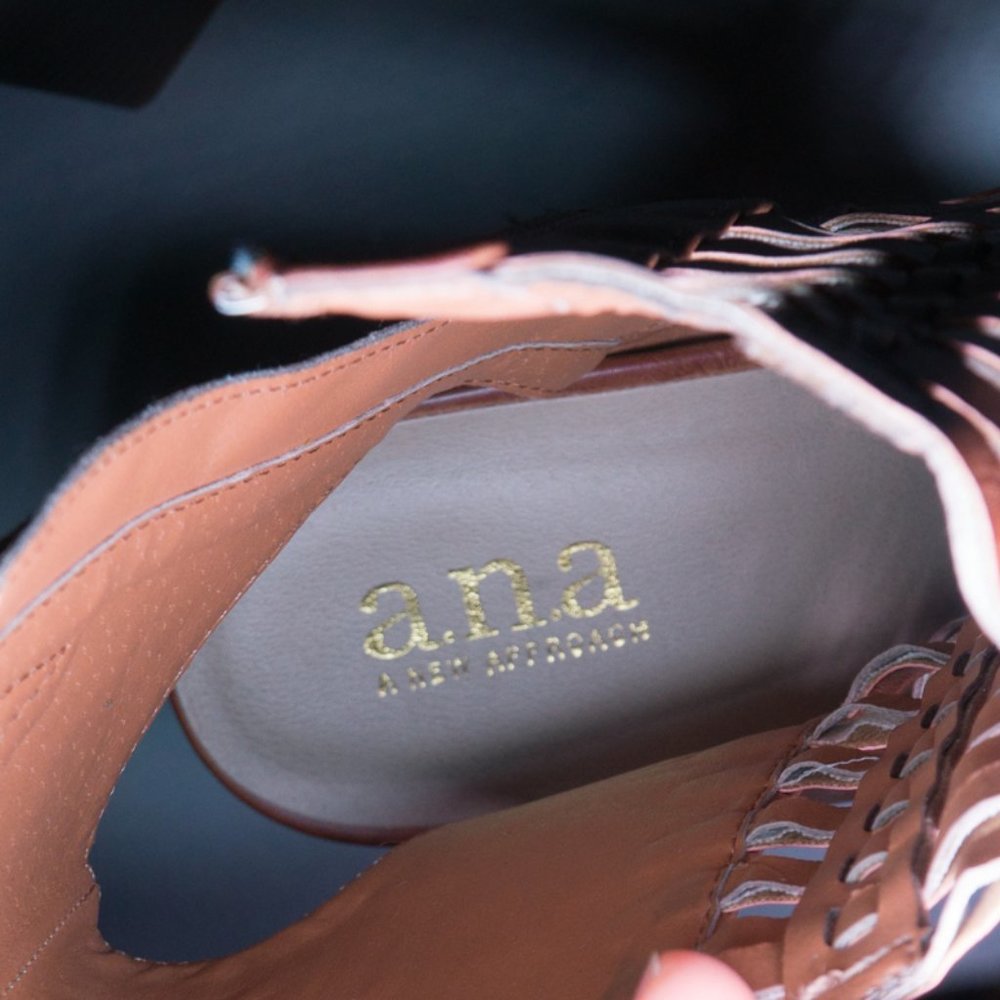 Nwot A.N.A Block Heel + Open Toe - image 7